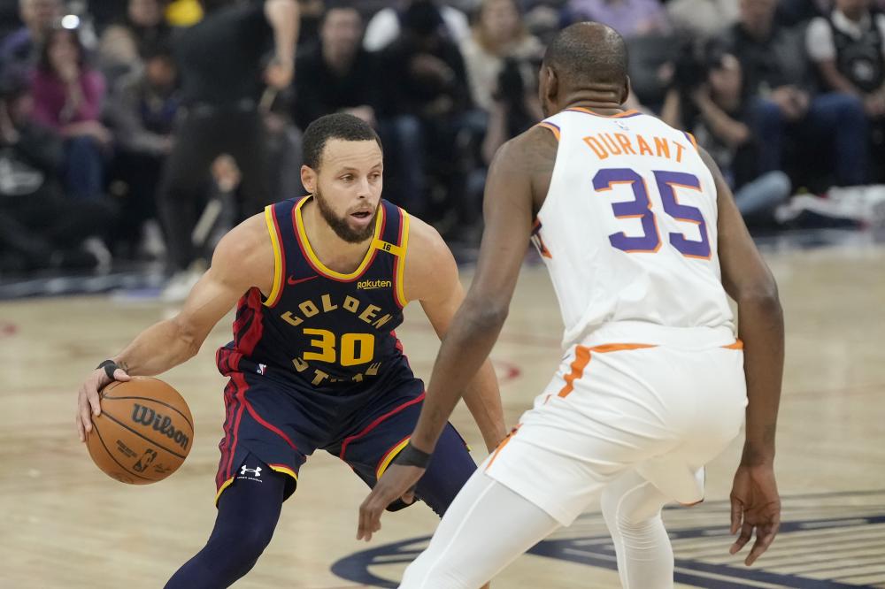 球员市场上 球员市场上