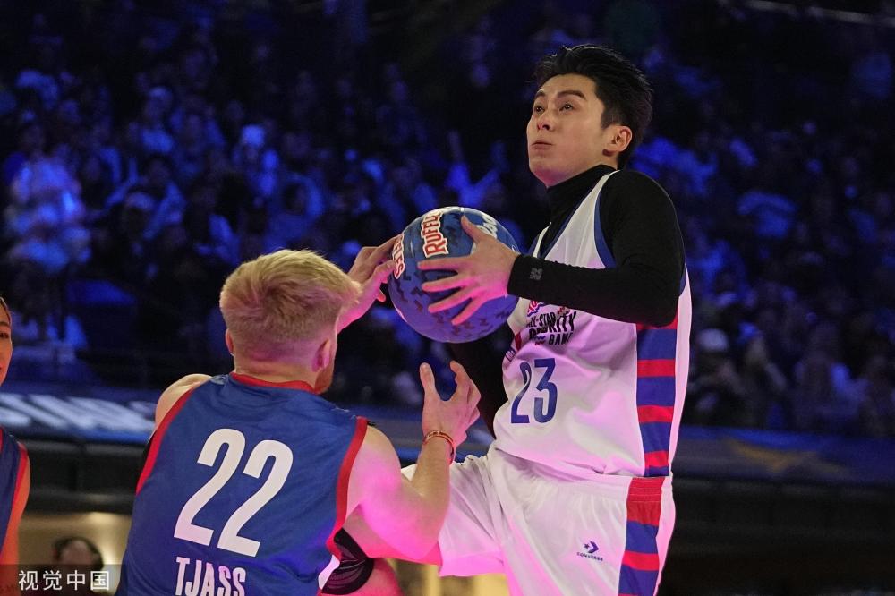 亦在战术执 亦在战术执