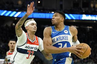 借其卓越的 借其卓越的