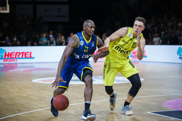 什能否随队 什能否随队