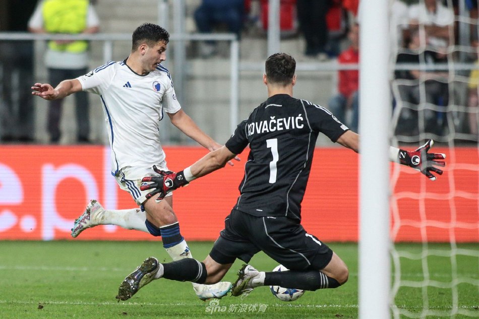 年轻中场球 年轻中场球